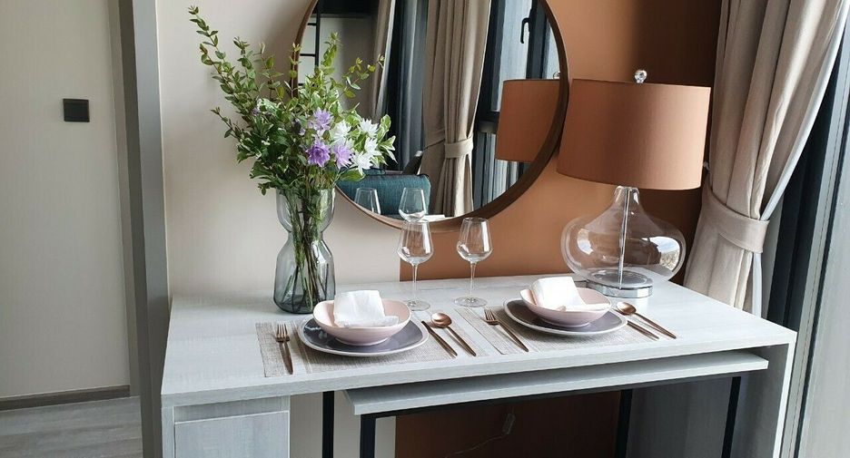 For rent 1 bed condo in Phra Khanong, Bangkok