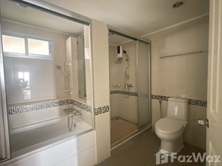 For rent 3 bedrooms condo in Yan Nawa, Bangkok