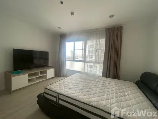 For rent 3 bedrooms condo in Yan Nawa, Bangkok