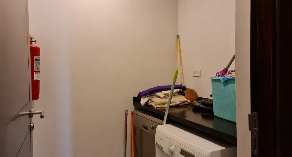 For rent 3 bedrooms condo in Sathon, Bangkok