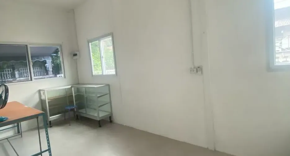 For rent 2 bedrooms house in Mueang Samut Prakan, Samut Prakan