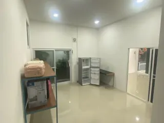 出租 2 卧室 独立屋 在 Mueang Samut Prakan, Samut Prakan
