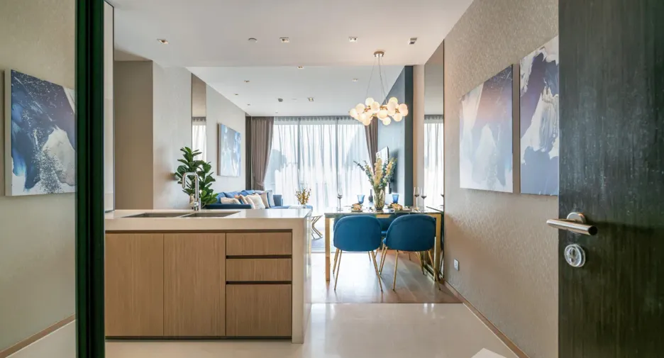 For rent 2 bedrooms condo in Khlong Toei, Bangkok