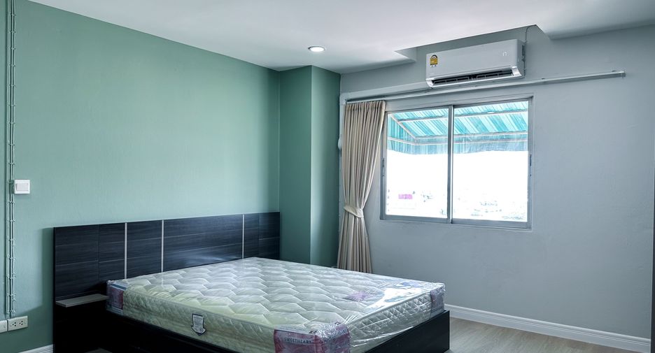 For rent 1 bed condo in Wang Thonglang, Bangkok