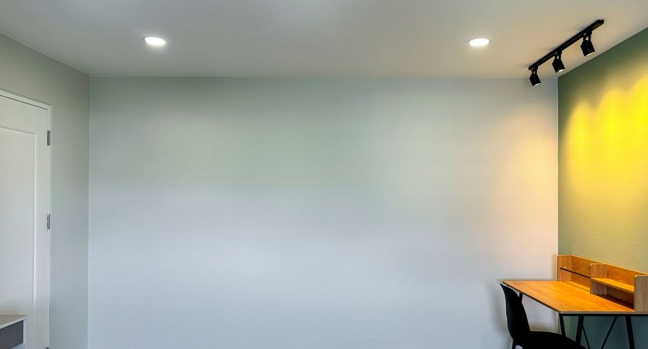 For rent 1 bed condo in Wang Thonglang, Bangkok