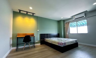For rent 1 bed condo in Wang Thonglang, Bangkok