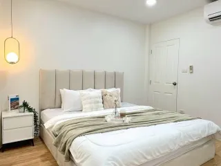 ให้เช่า 4 ห้องนอน บ้านเดี่ยว ใน ห้วยขวาง, กรุงเทพฯ