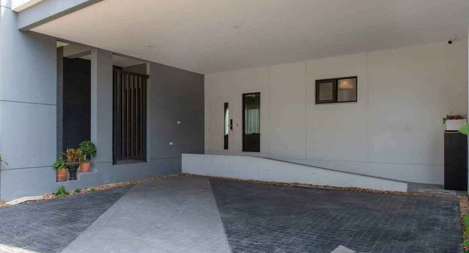 For rent 5 bedrooms house in Phasi Charoen, Bangkok