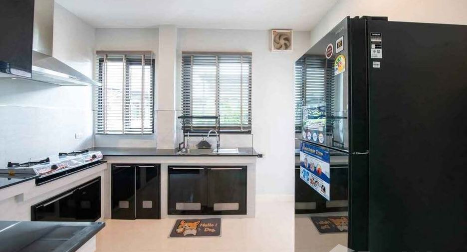 For rent 5 bedrooms house in Phasi Charoen, Bangkok