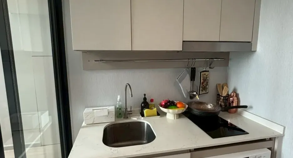 For rent 1 bed condo in Sathon, Bangkok