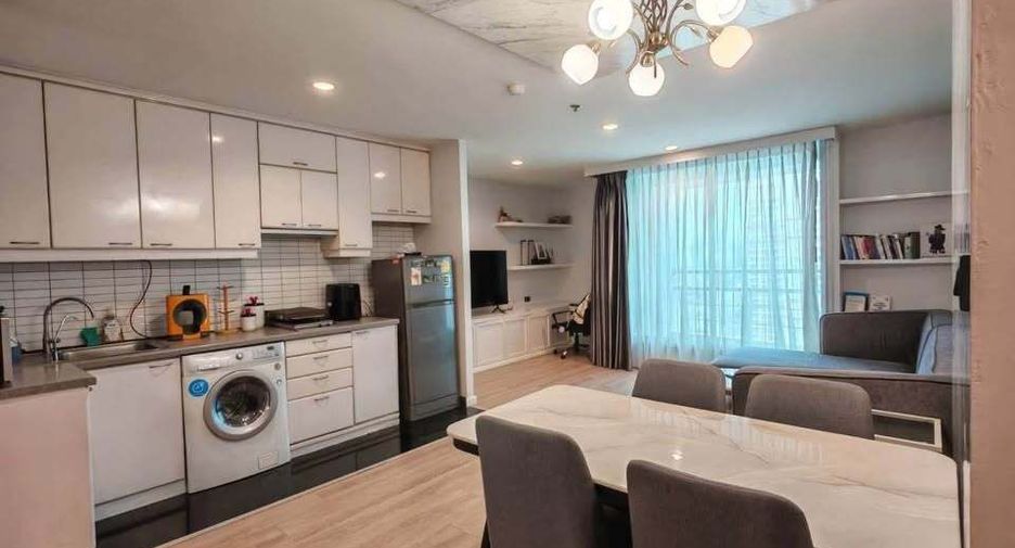 For rent 2 bedrooms condo in Ratchathewi, Bangkok