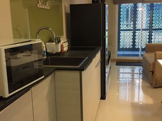 À louer studio condo à Khlong Toei, Bangkok