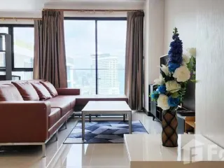 For rent 2 bedrooms condo in Khlong San, Bangkok