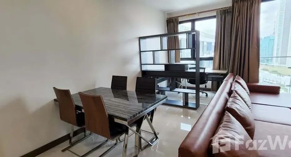 For rent 2 bedrooms condo in Khlong San, Bangkok