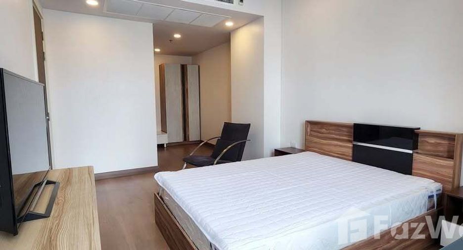 For rent 2 bedrooms condo in Khlong San, Bangkok