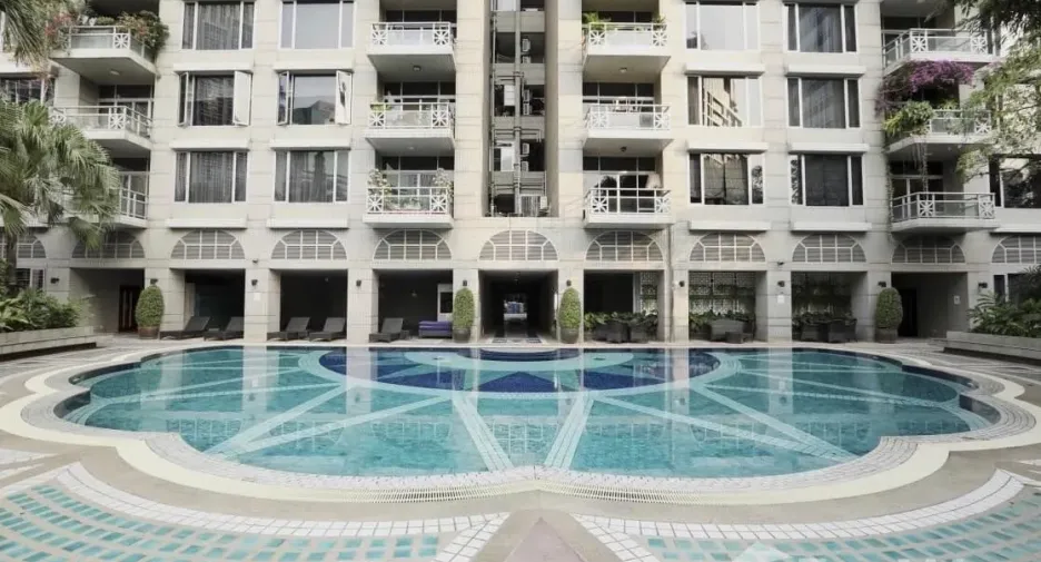 For rent 5 bedrooms condo in Pathum Wan, Bangkok