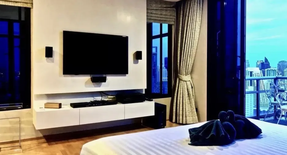 For rent 5 bedrooms condo in Pathum Wan, Bangkok