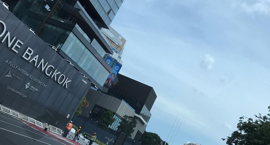 For rent 5 bedrooms condo in Pathum Wan, Bangkok