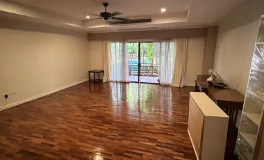 For rent 2 bedrooms apartment in Khlong Toei, Bangkok