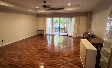 For rent 2 bedrooms apartment in Khlong Toei, Bangkok