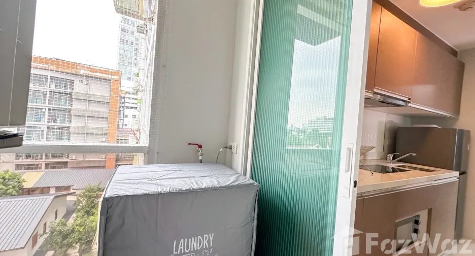 For rent 1 bed condo in Phaya Thai, Bangkok