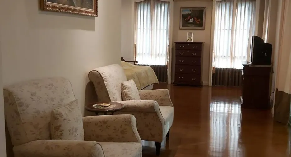 For rent 4 bedrooms townhouse in Bang Kho Laem, Bangkok