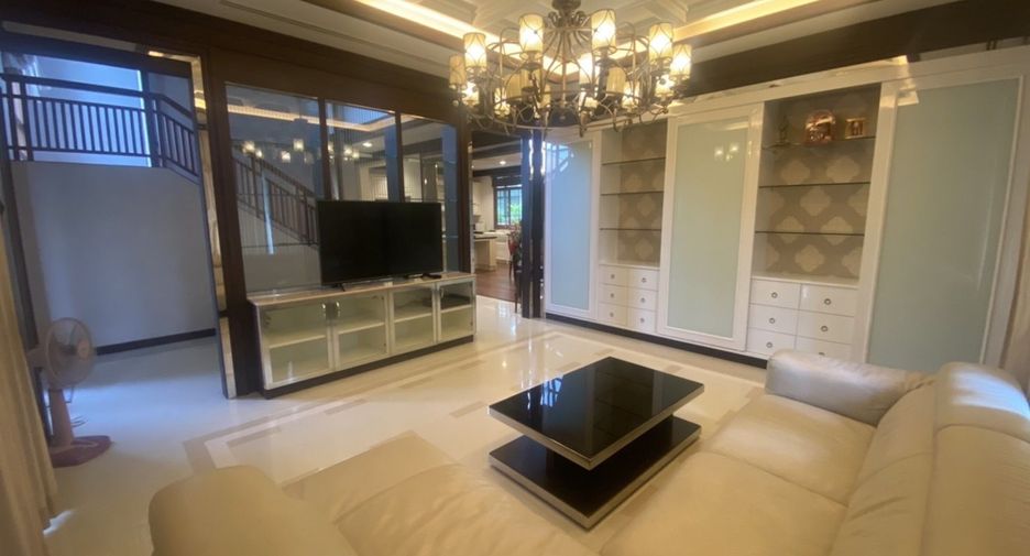 For rent 5 bedrooms house in Suan Luang, Bangkok