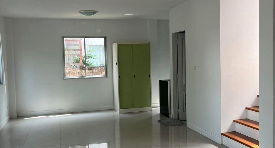 Haus zur Miete mit 3 Zimmer in Bang Phli, Samut Prakan