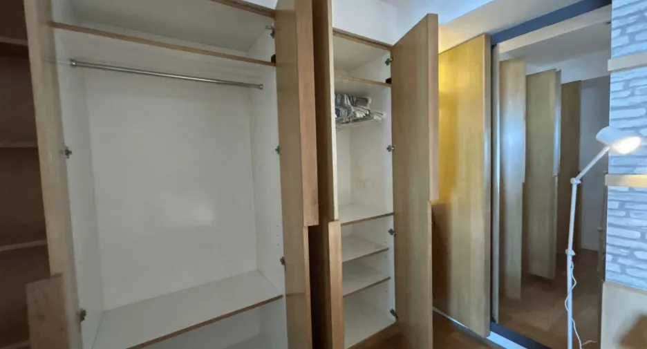 Wohnung zur Miete mit 1 Zimmer in Yan Nawa, Bangkok