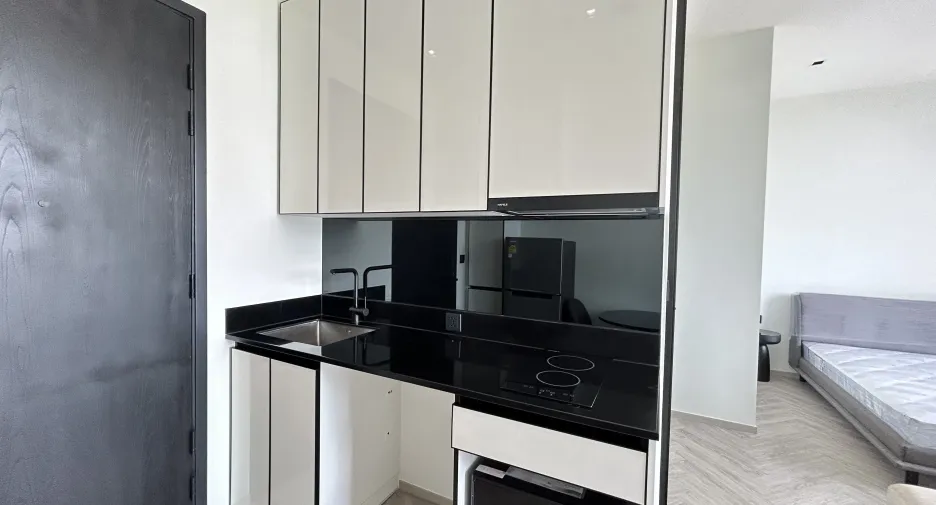 For rent 1 bed condo in Khlong San, Bangkok