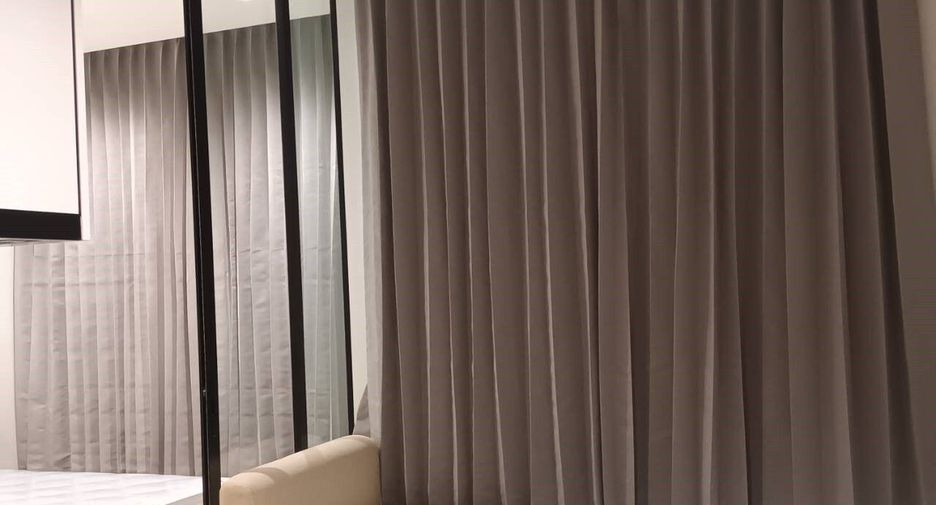 Condo en alquiler de 1 habitaciones en Khlong San, Bangkok
