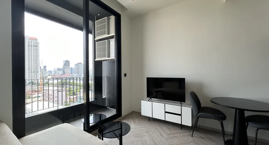 For rent 1 bed condo in Khlong San, Bangkok
