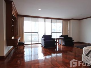 For rent 3 bedrooms apartment in Khlong Toei, Bangkok