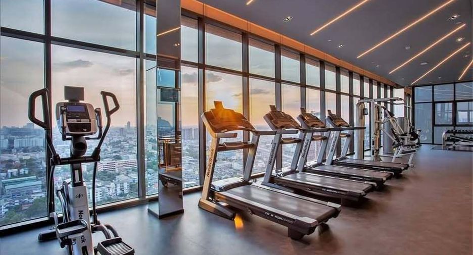For rent 2 bedrooms condo in Bang Phlat, Bangkok