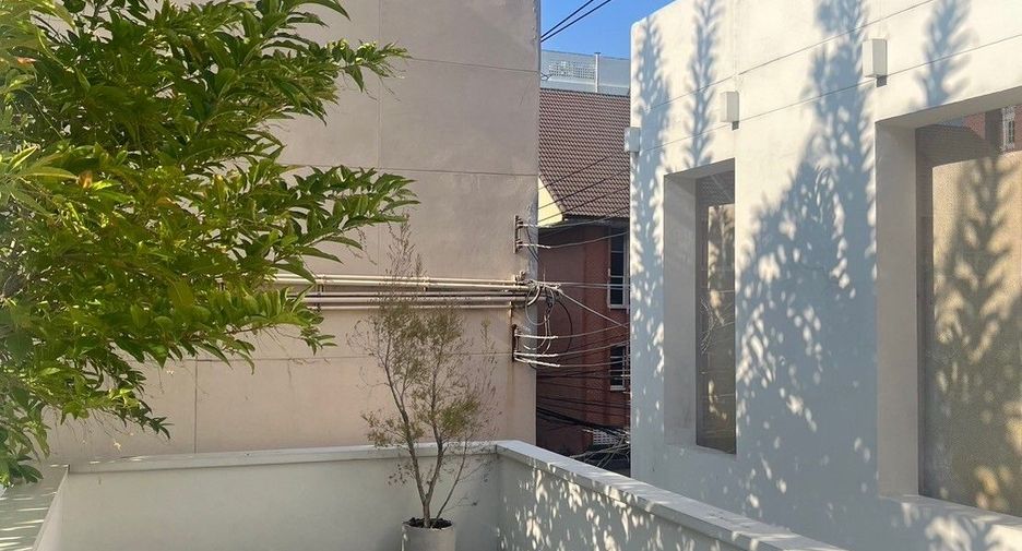 For rent 1 bed office in Phaya Thai, Bangkok