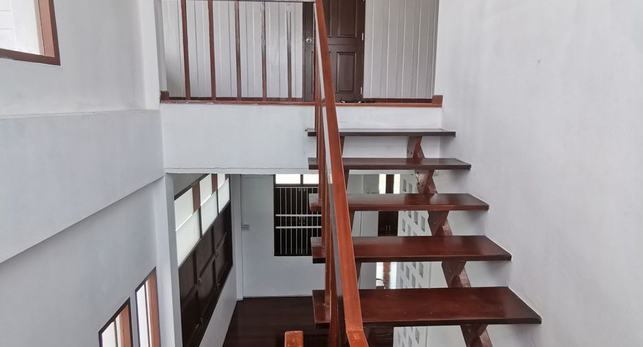 For rent 3 bedrooms house in Mueang Samut Prakan, Samut Prakan