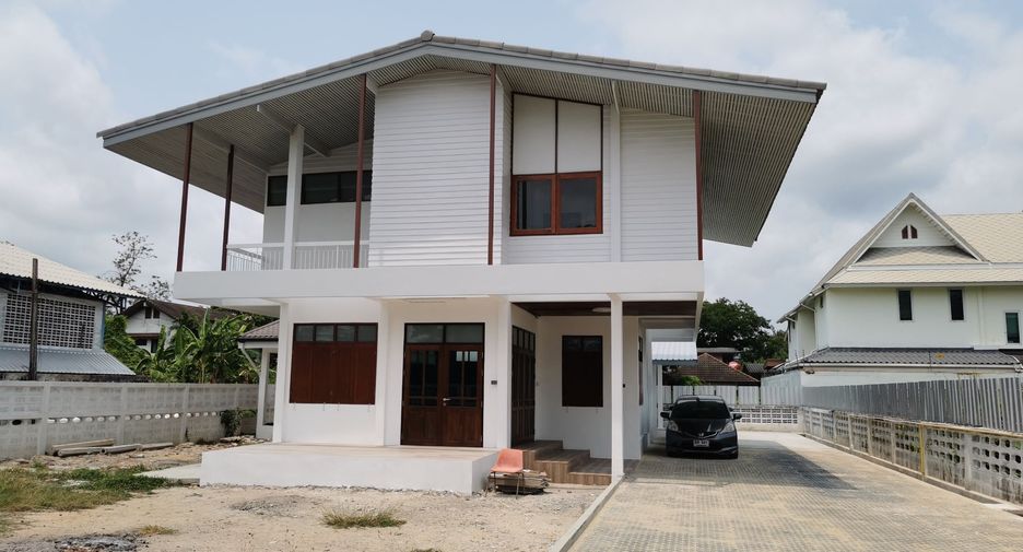 For rent 3 bedrooms house in Mueang Samut Prakan, Samut Prakan