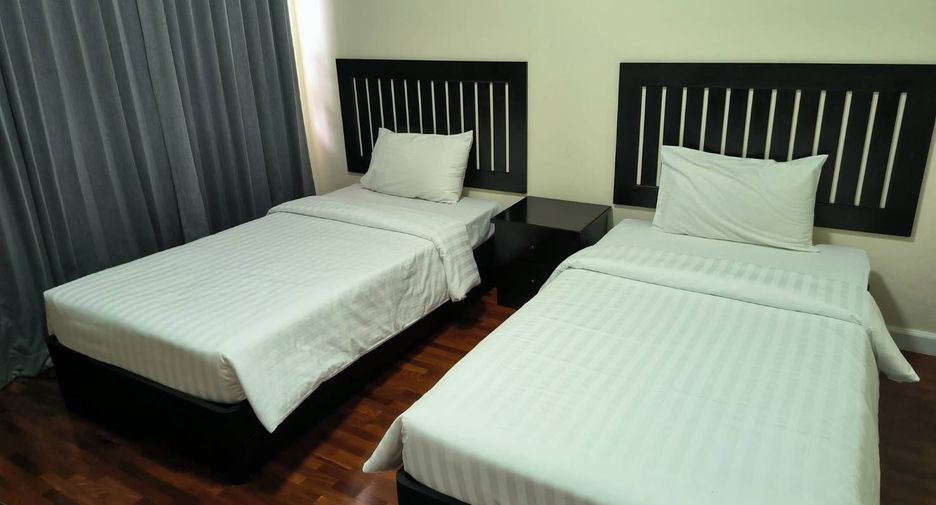 For rent 2 bedrooms apartment in Khlong Toei, Bangkok