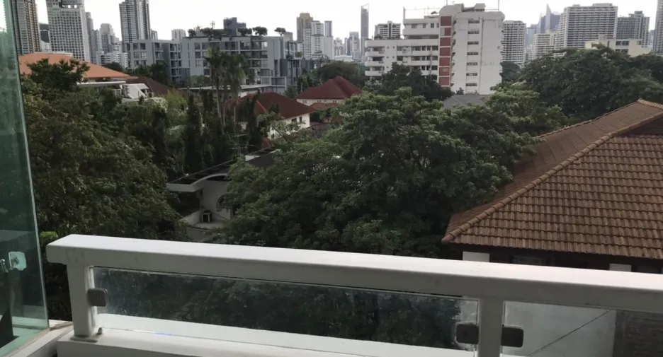 For rent 2 bedrooms condo in Watthana, Bangkok