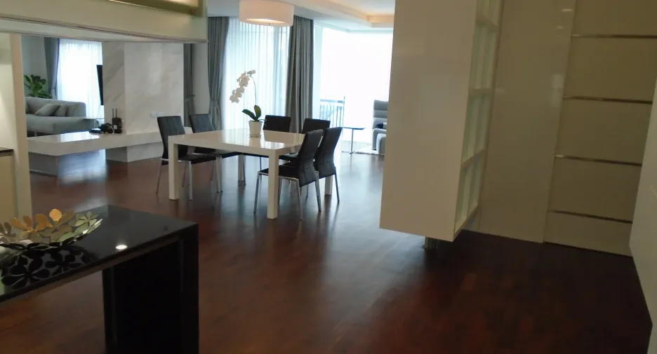 For rent 3 bedrooms apartment in Pathum Wan, Bangkok
