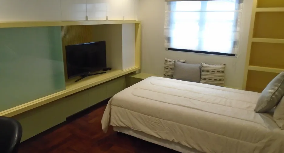 For rent 3 bedrooms apartment in Pathum Wan, Bangkok