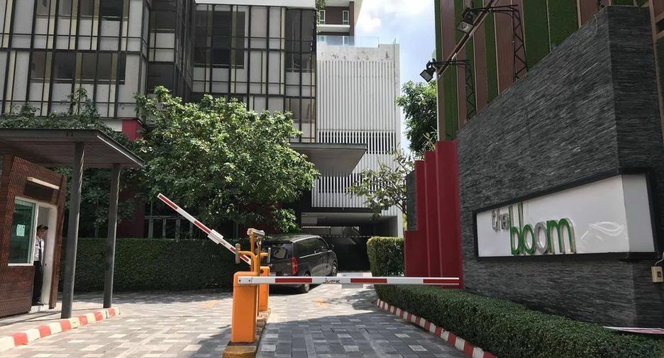 For rent 1 bed condo in Khlong Toei, Bangkok