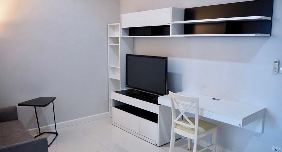 For rent 1 bed condo in Khlong Toei, Bangkok