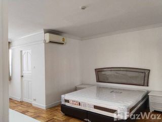 For rent 4 bedrooms condo in Watthana, Bangkok