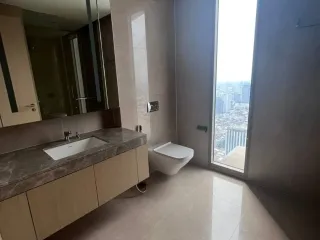 For rent 4 ベッドルーム condo in Khlong San, Bangkok