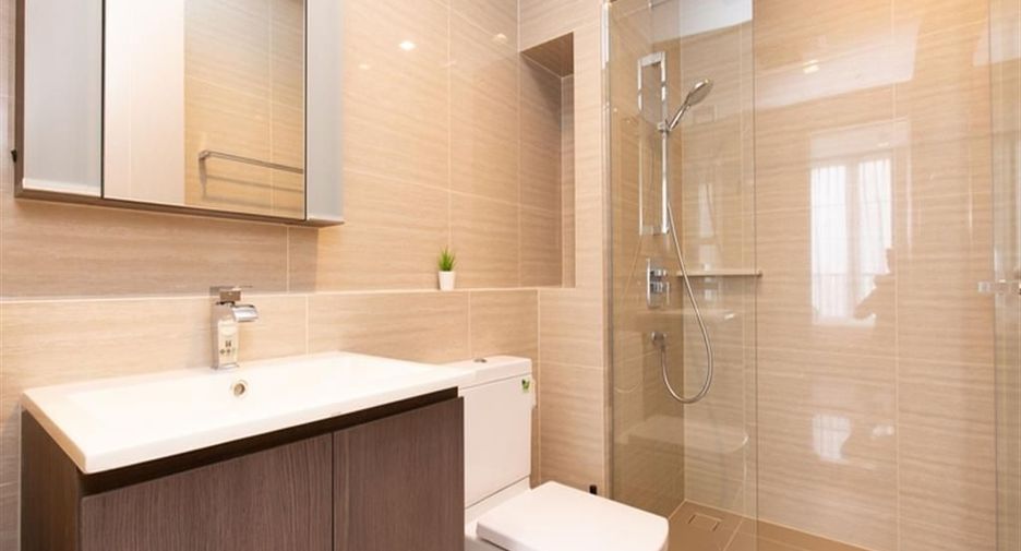 For rent 1 bed condo in Huai Khwang, Bangkok