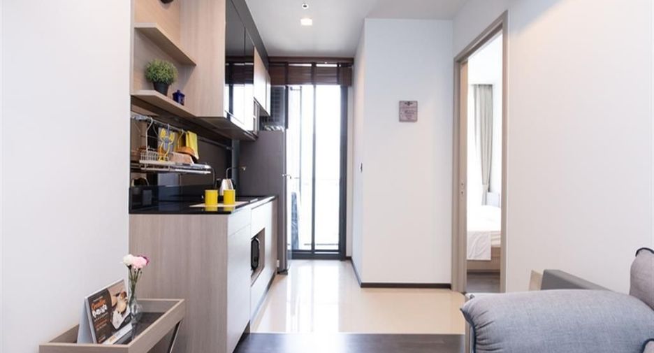 For rent 1 bed condo in Huai Khwang, Bangkok