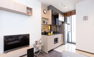 For rent 1 bed condo in Huai Khwang, Bangkok