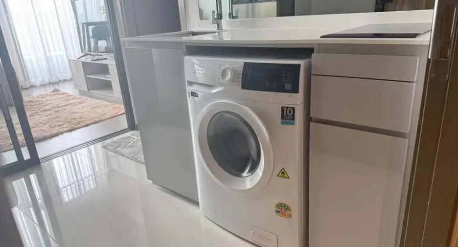 For rent studio condo in Khlong Toei, Bangkok