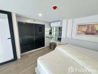 Wohnung zur Miete mit Studio in Khlong Toei, Bangkok